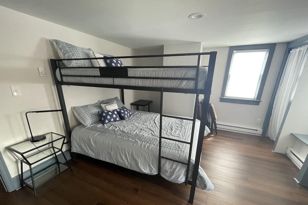 Photo of Bedroom in Shepherdstown