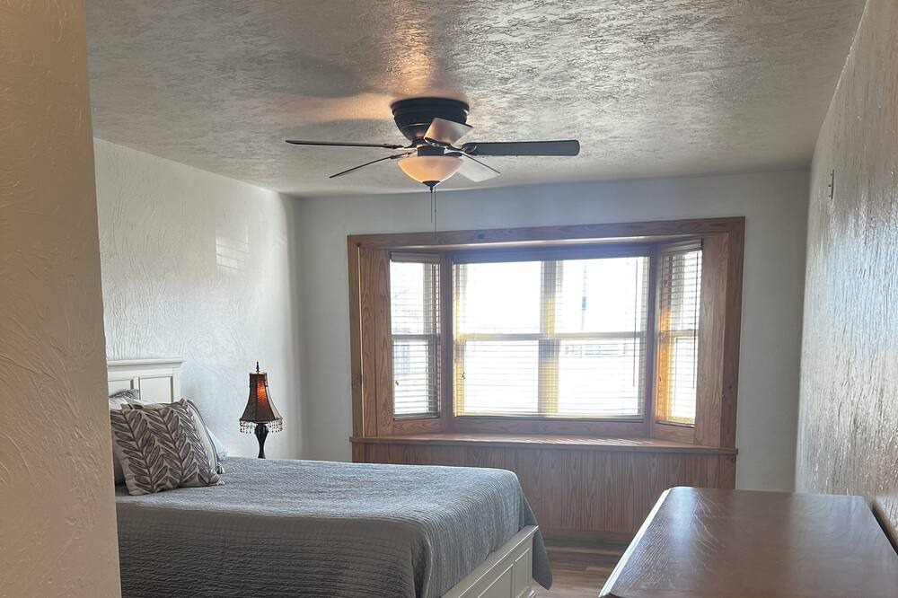 Photo of Bedroom in Ada