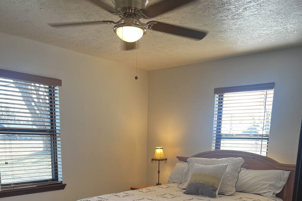 Photo of Bedroom in Ada