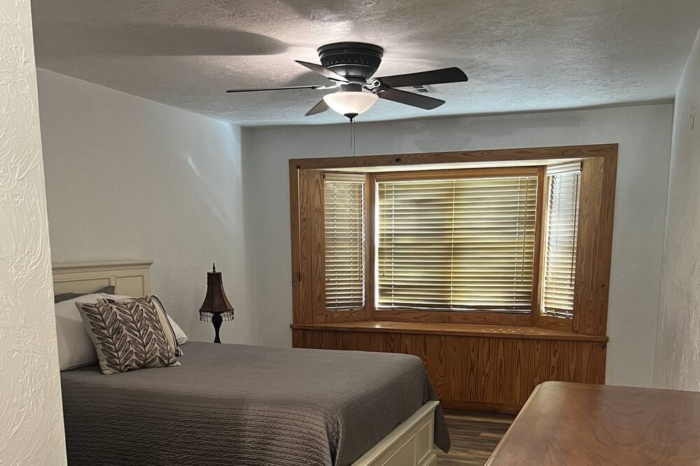 Photo of Bedroom in Ada