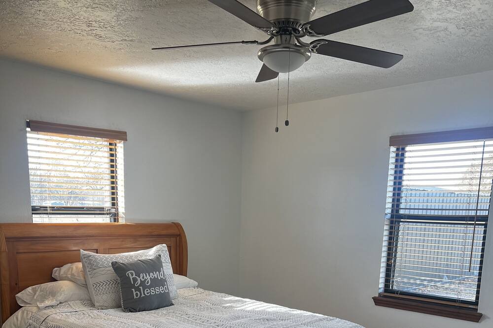 Photo of Bedroom in Ada