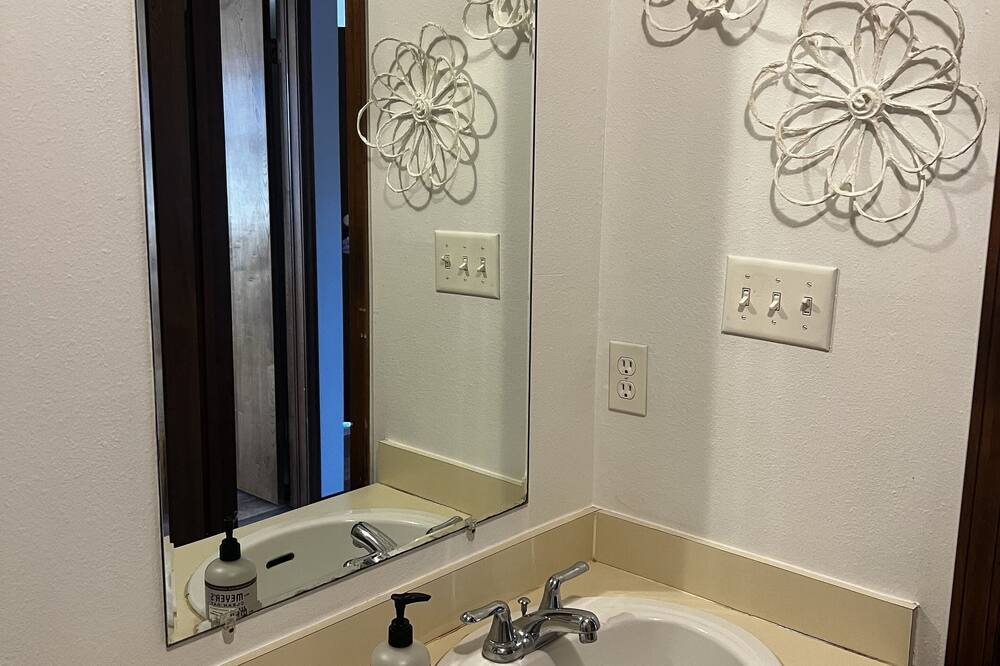 Photo of Bathroom in Ada