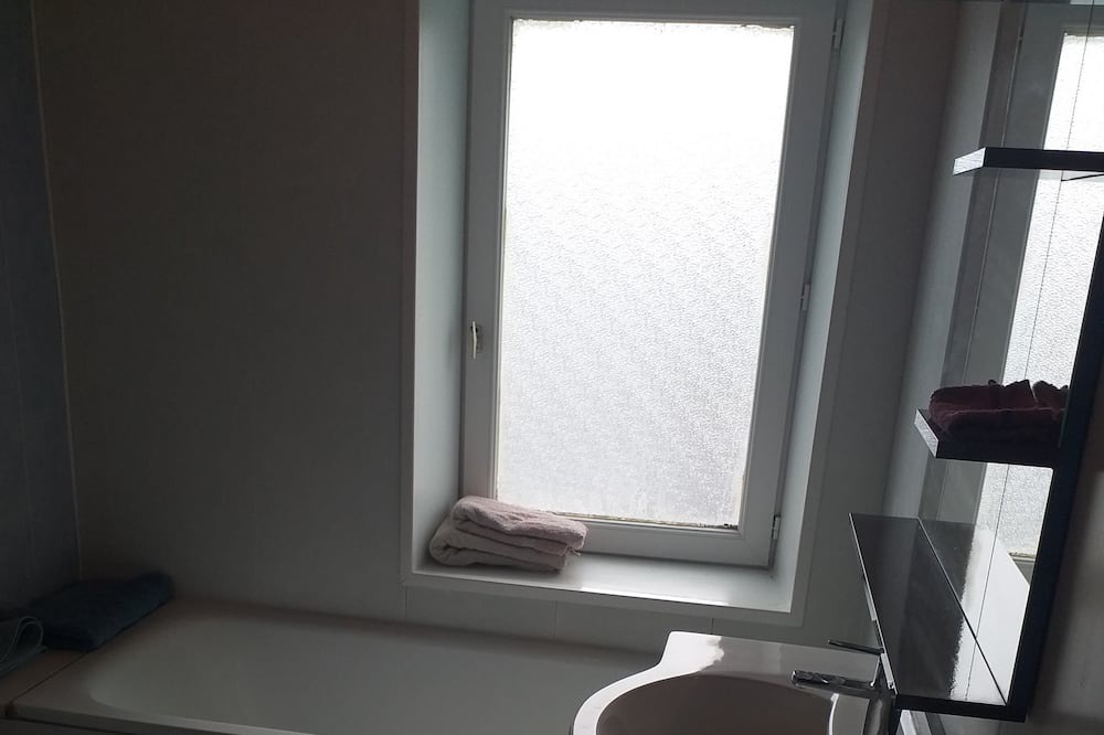 Photo of Bathroom in Ploudaniel