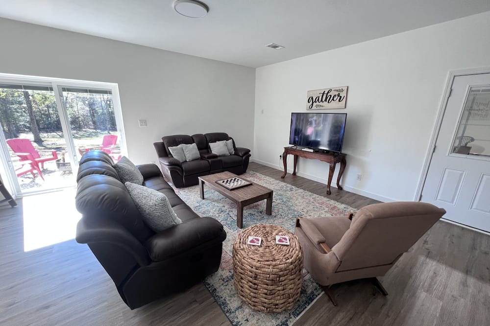 Photo of Livingroom in Kirby