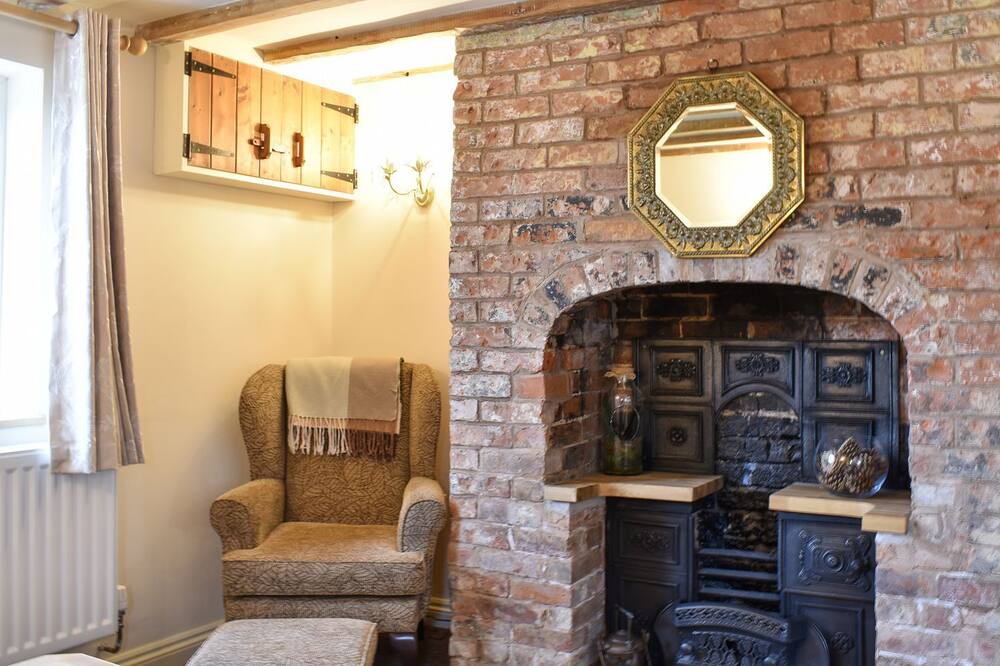 Photo of Livingroom in Swadlincote