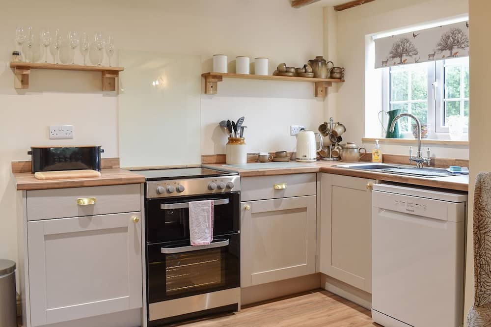 Photo of Kitchen in Swadlincote