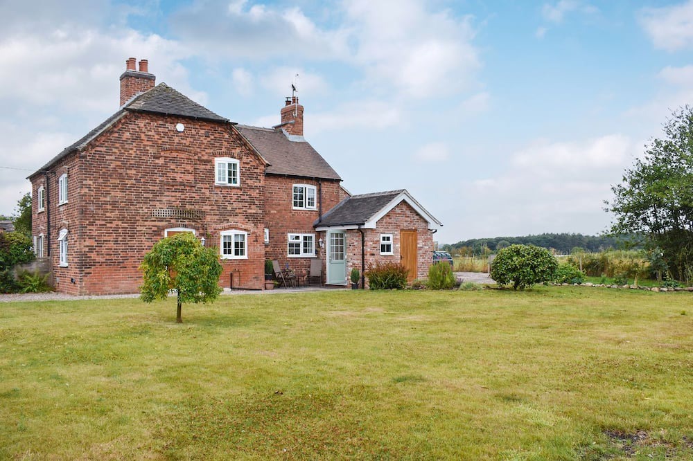 Photo of Outdoor in Swadlincote