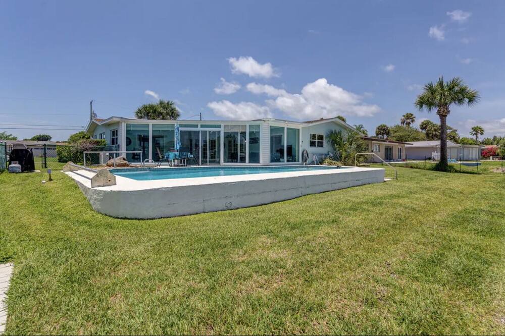 Photo of Outdoor in Cocoa Isles