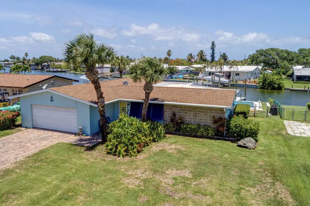 Photo of Outdoor in Cocoa Isles