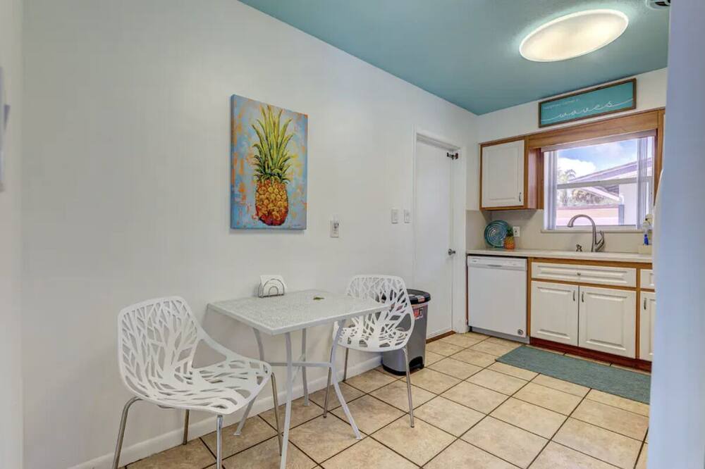 Photo of Kitchen in Cocoa Isles