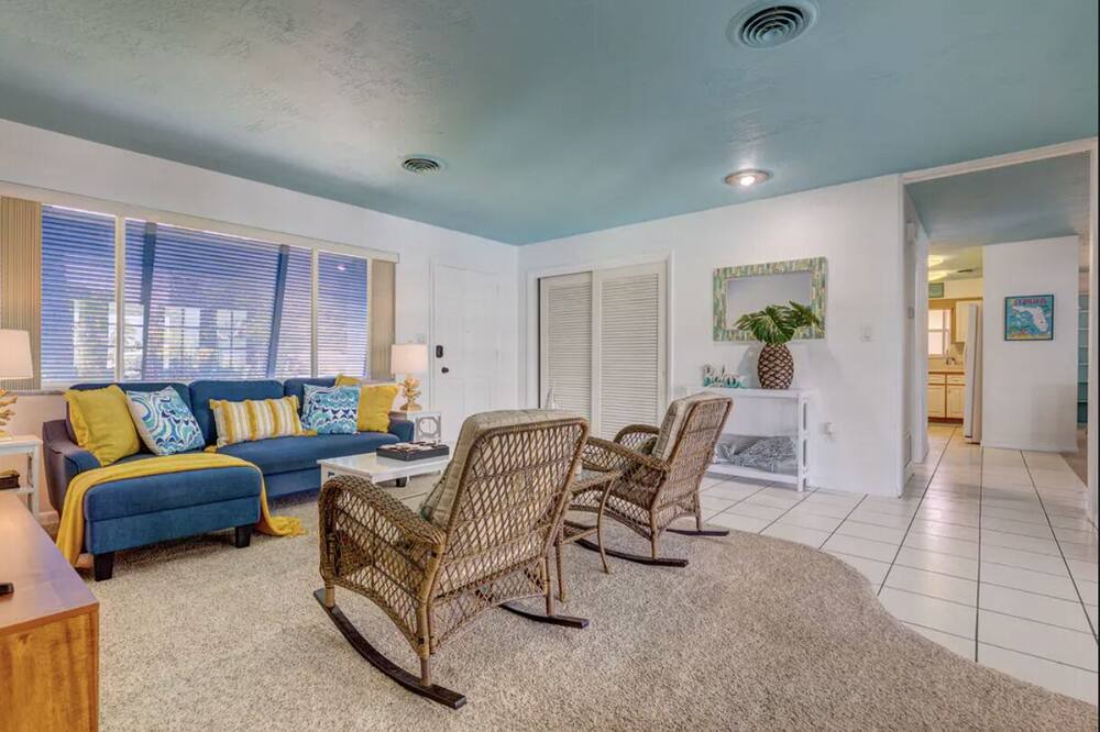 Photo of Others in Cocoa Isles