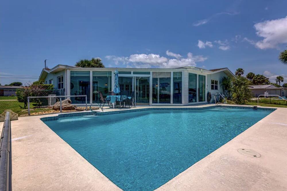 Photo of Outdoor in Cocoa Isles