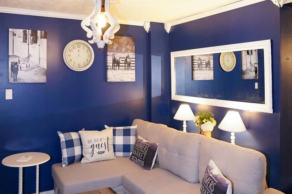 Photo of Livingroom in Berea