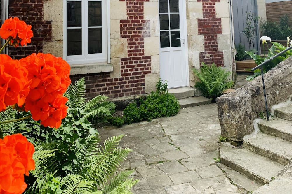 Photo of Outdoor in Pierrefonds