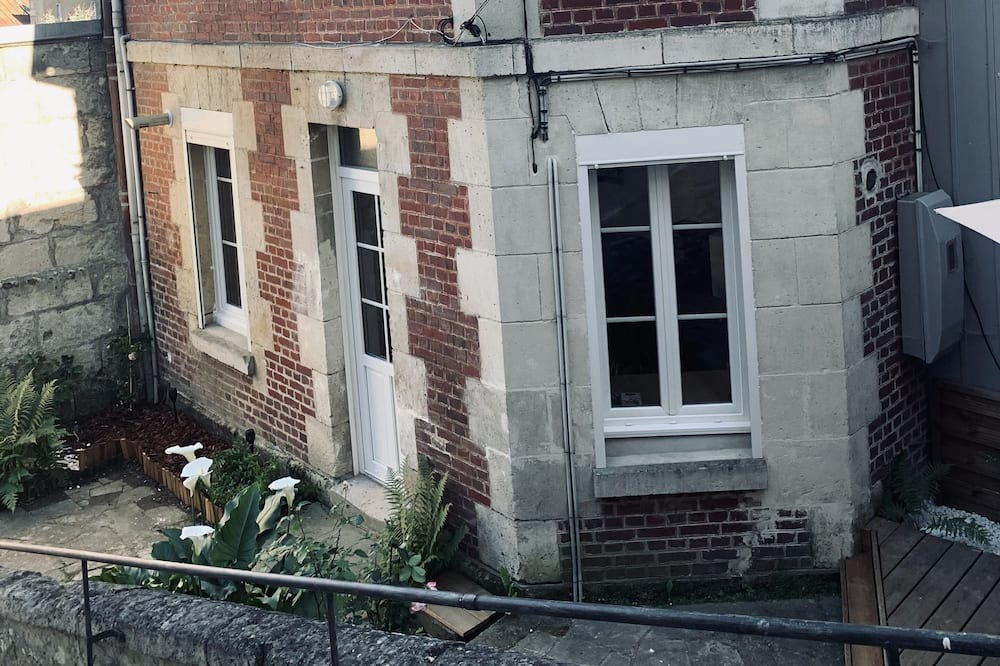 Photo of Outdoor in Pierrefonds