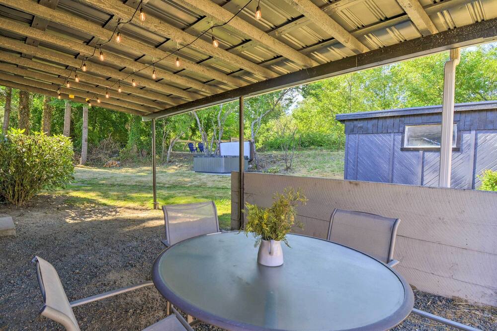 Photo of Patio Balcony in Quilcene
