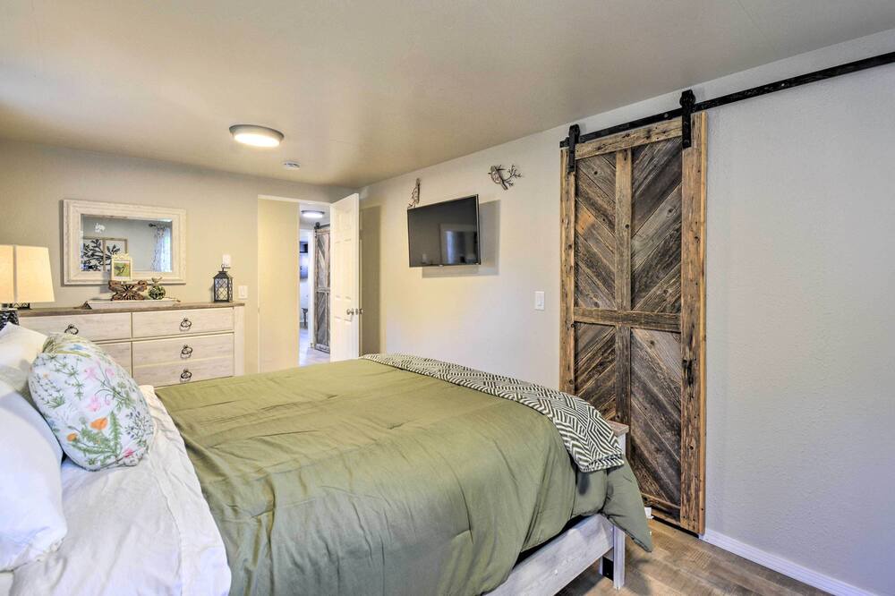 Photo of Bedroom in Quilcene