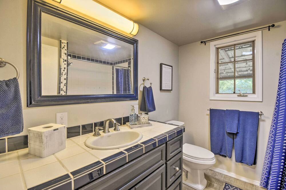 Photo of Bathroom in Quilcene