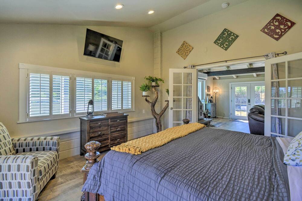 Photo of Bedroom in Quilcene