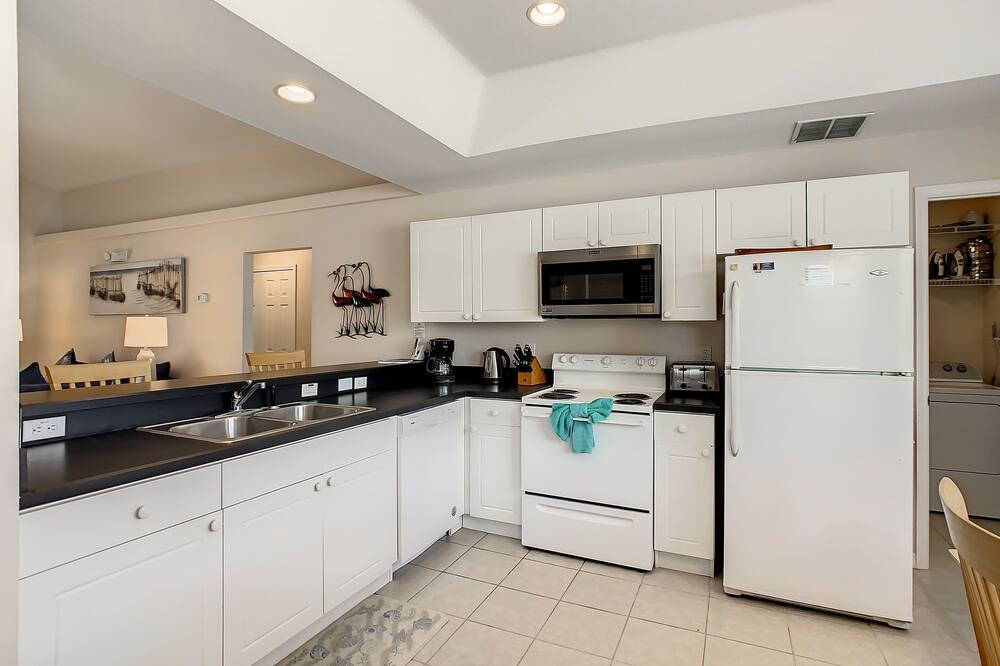 Photo of Kitchen in Lake Wilson Preserve