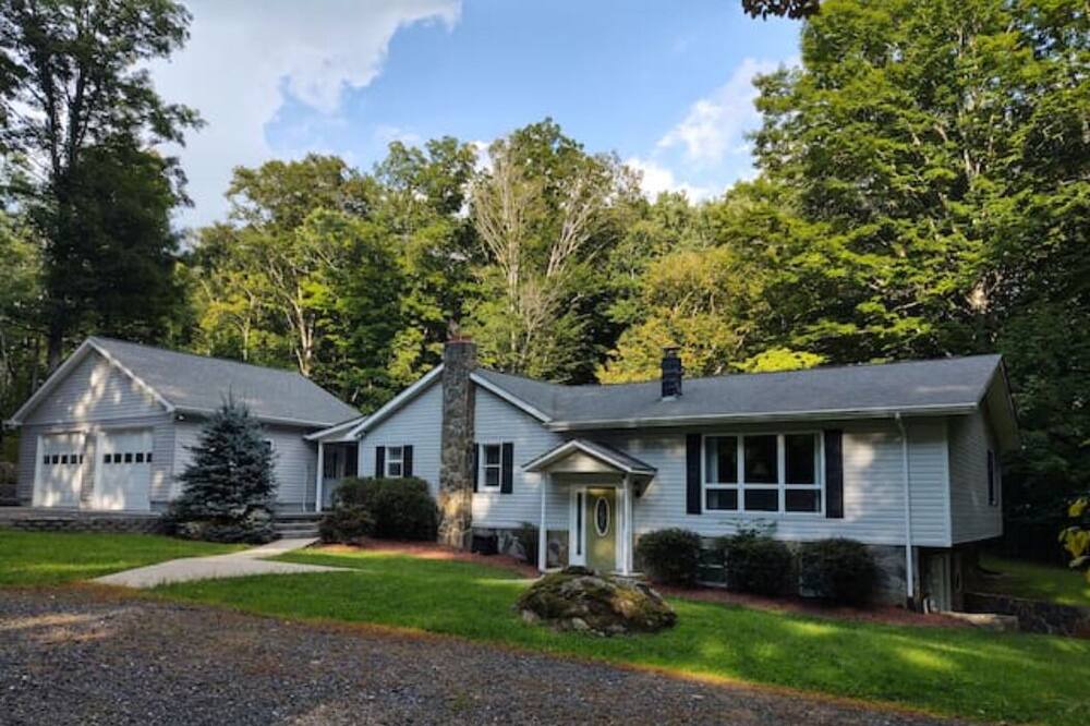 Photo of Outdoor in Bakersville