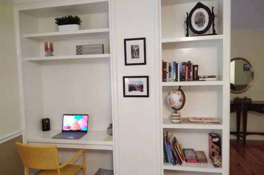 Photo of Bedroom in Bakersville
