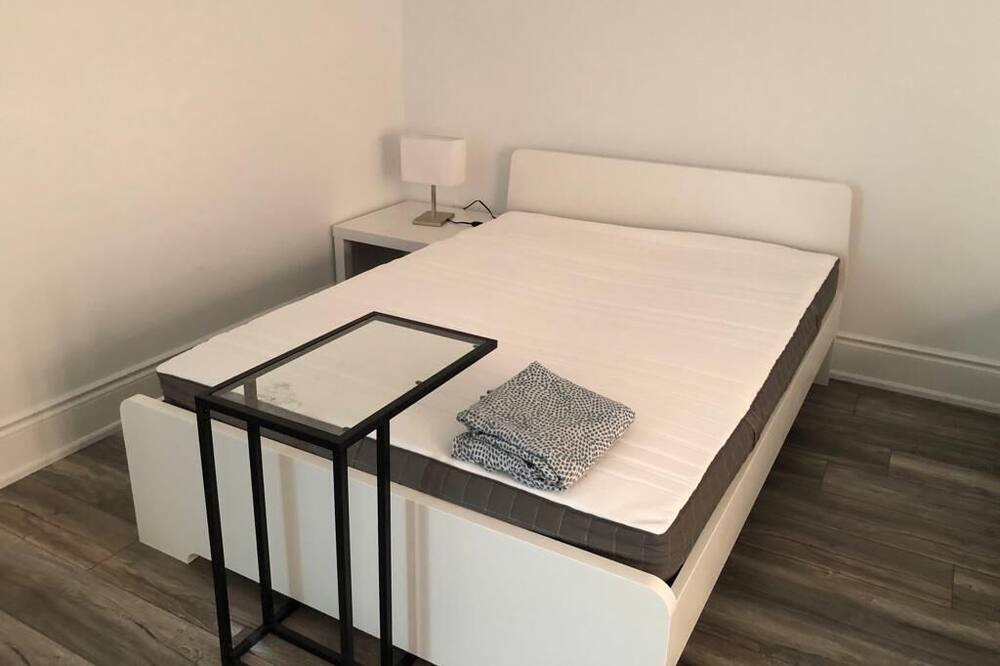 Photo of Bedroom in Thorold