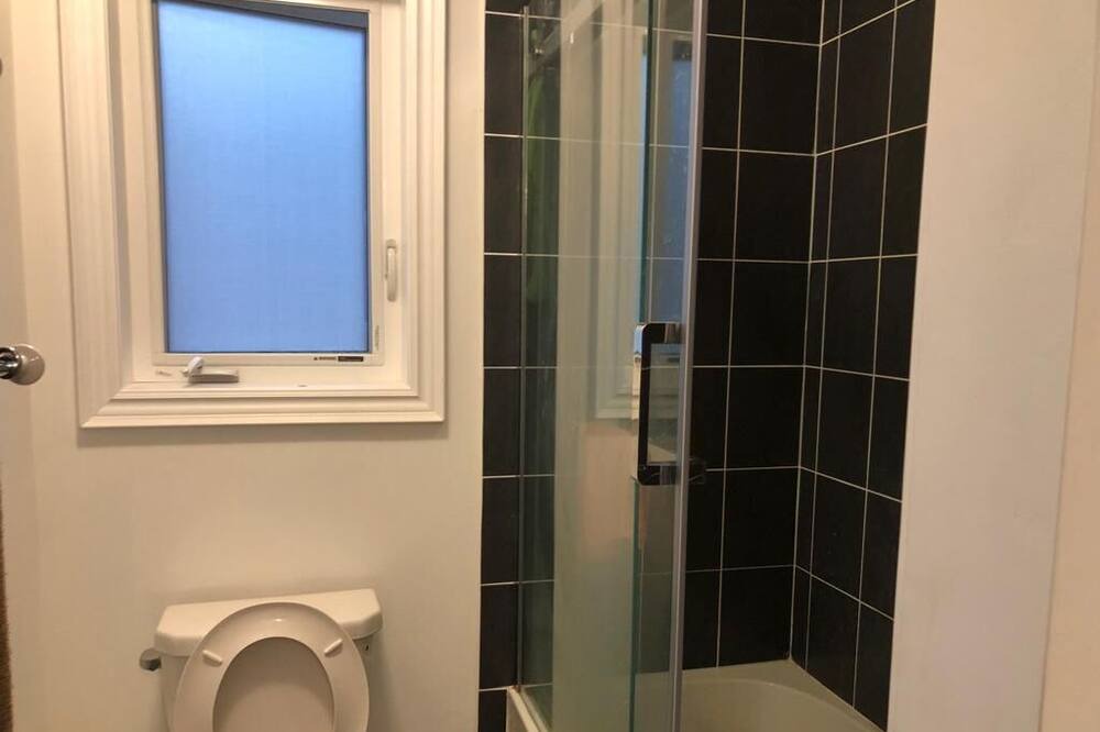 Photo of Bathroom in Thorold