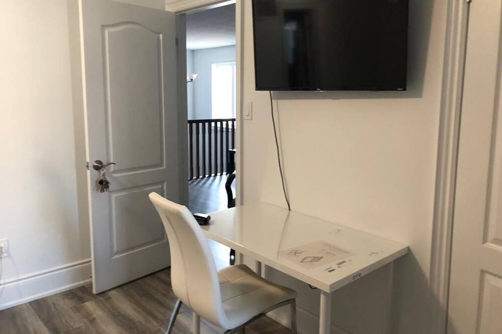 Photo of Bedroom in Thorold