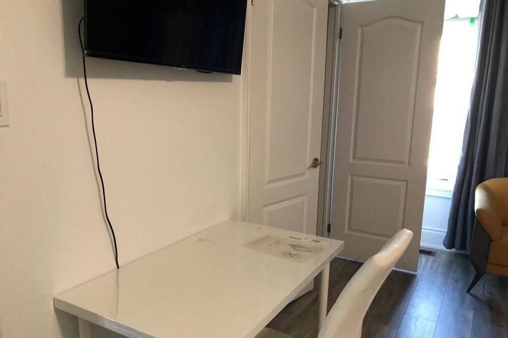 Photo of Bedroom in Thorold
