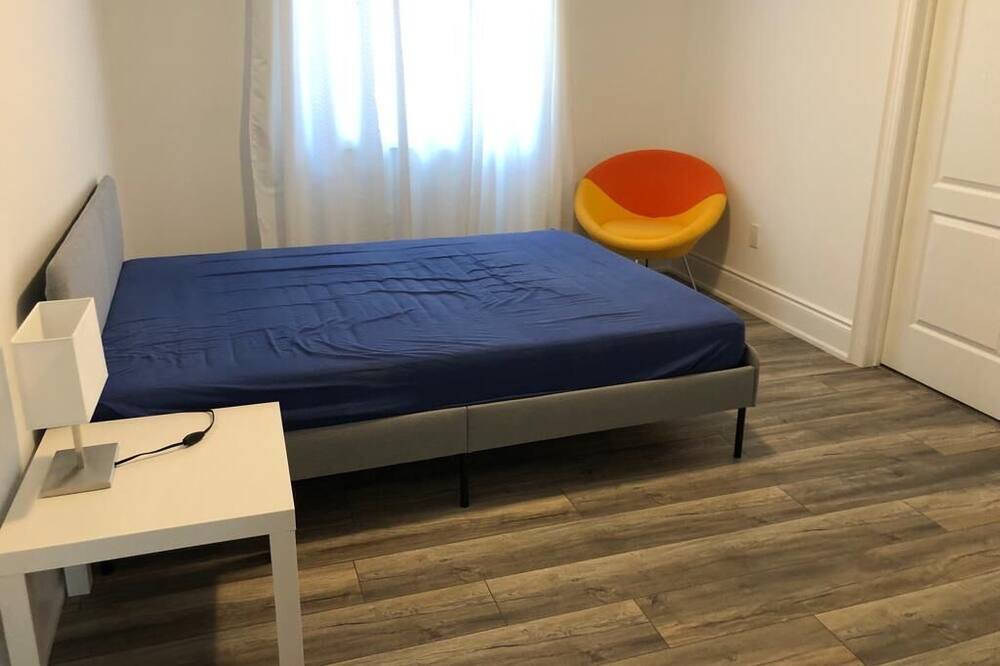 Photo of Bedroom in Thorold