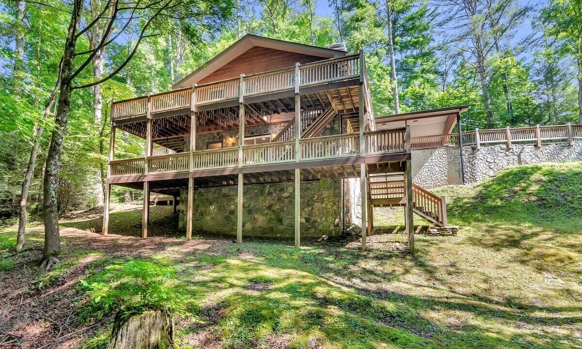 Photo of Outdoor in Walnut Mountain