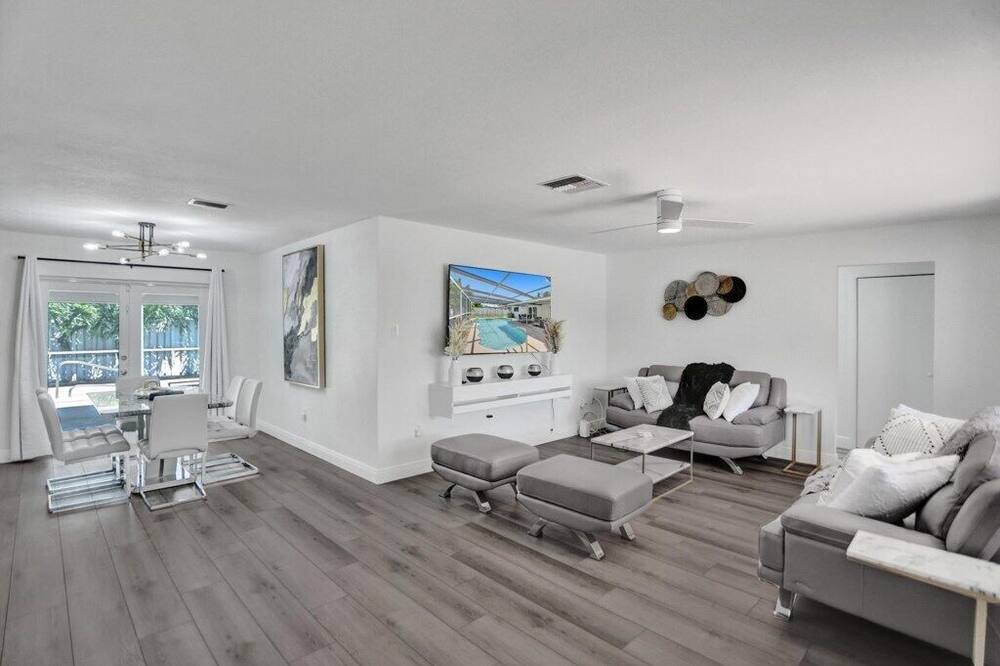 Photo of Bedroom in Central Corals