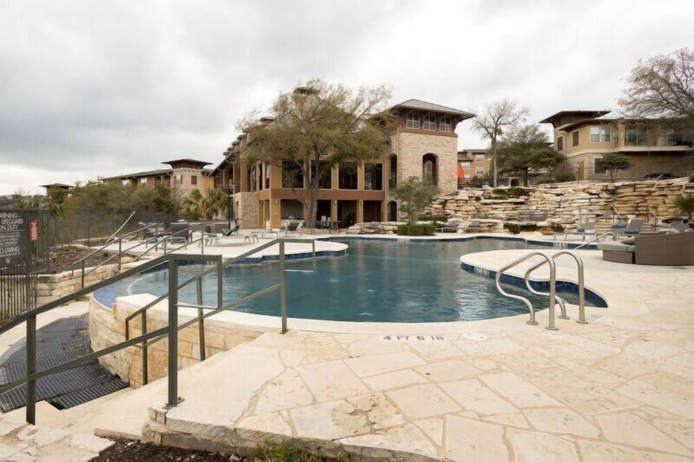Photo of Others in McNeil