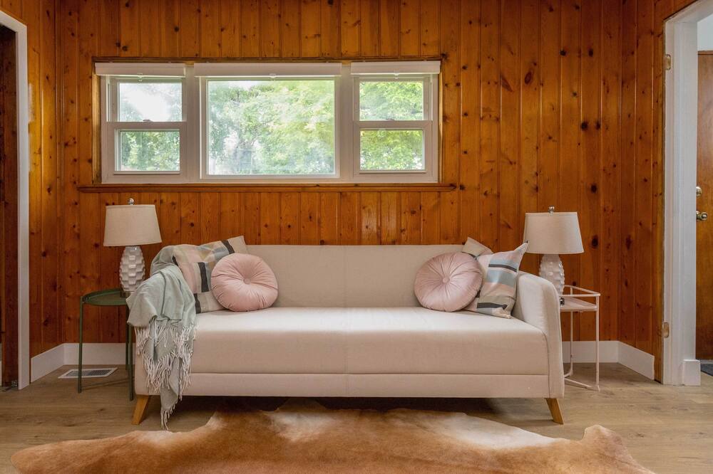 Photo of Bedroom in Lindenwood Park