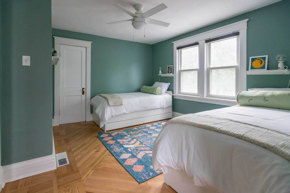 Photo of Bedroom in Lindenwood Park