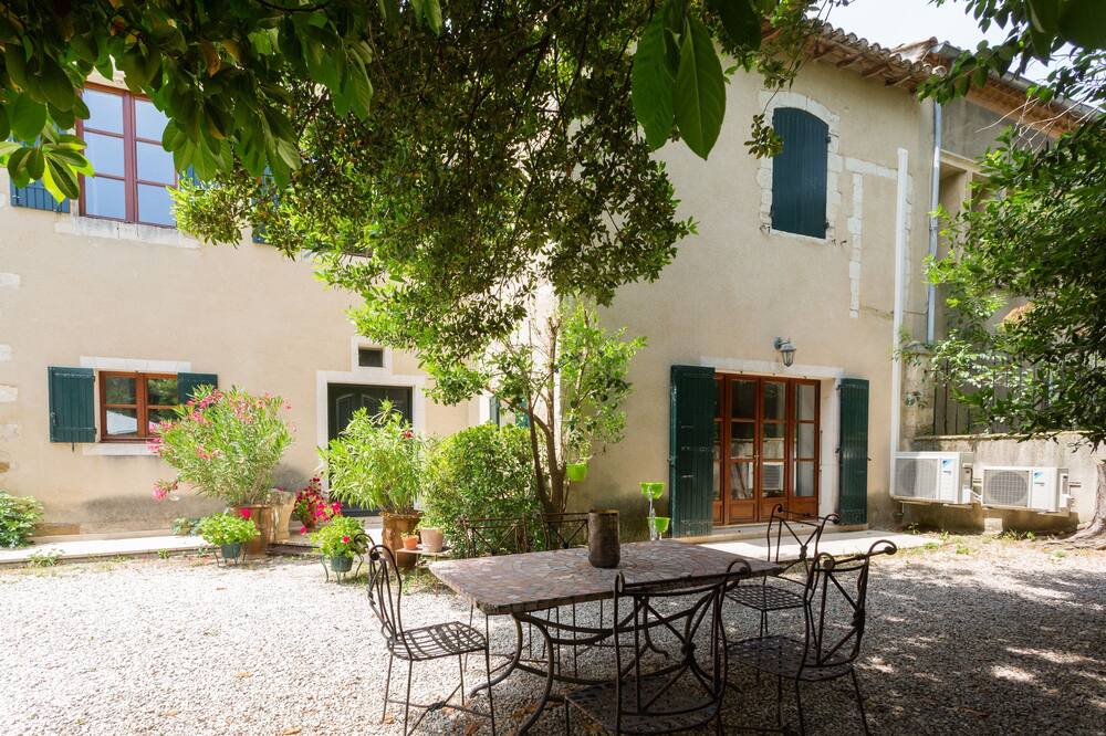 Photo of Outdoor in Le Pontet