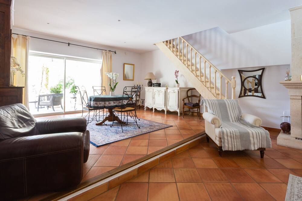 Photo of Livingroom in Le Pontet