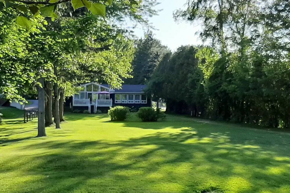 Photo of Outdoor in Bobcaygeon