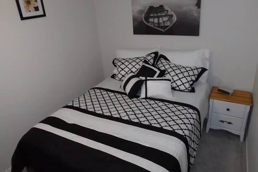 Photo of Bedroom in Bobcaygeon