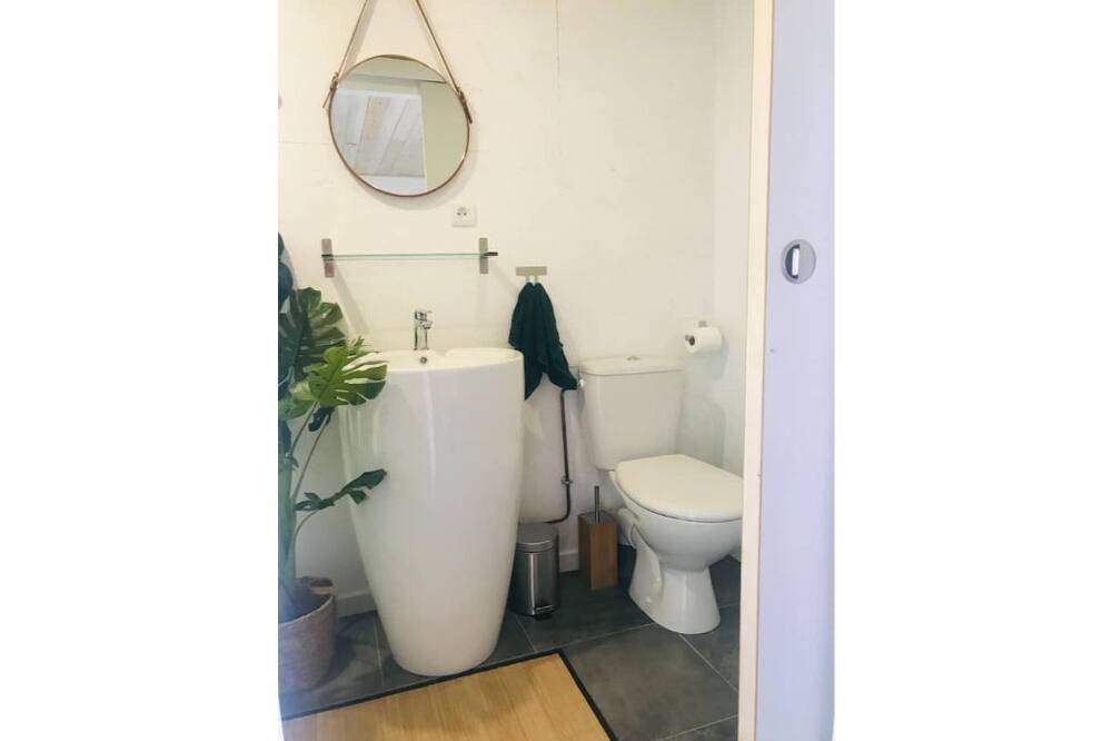 Photo of Bathroom in Saint-Julien