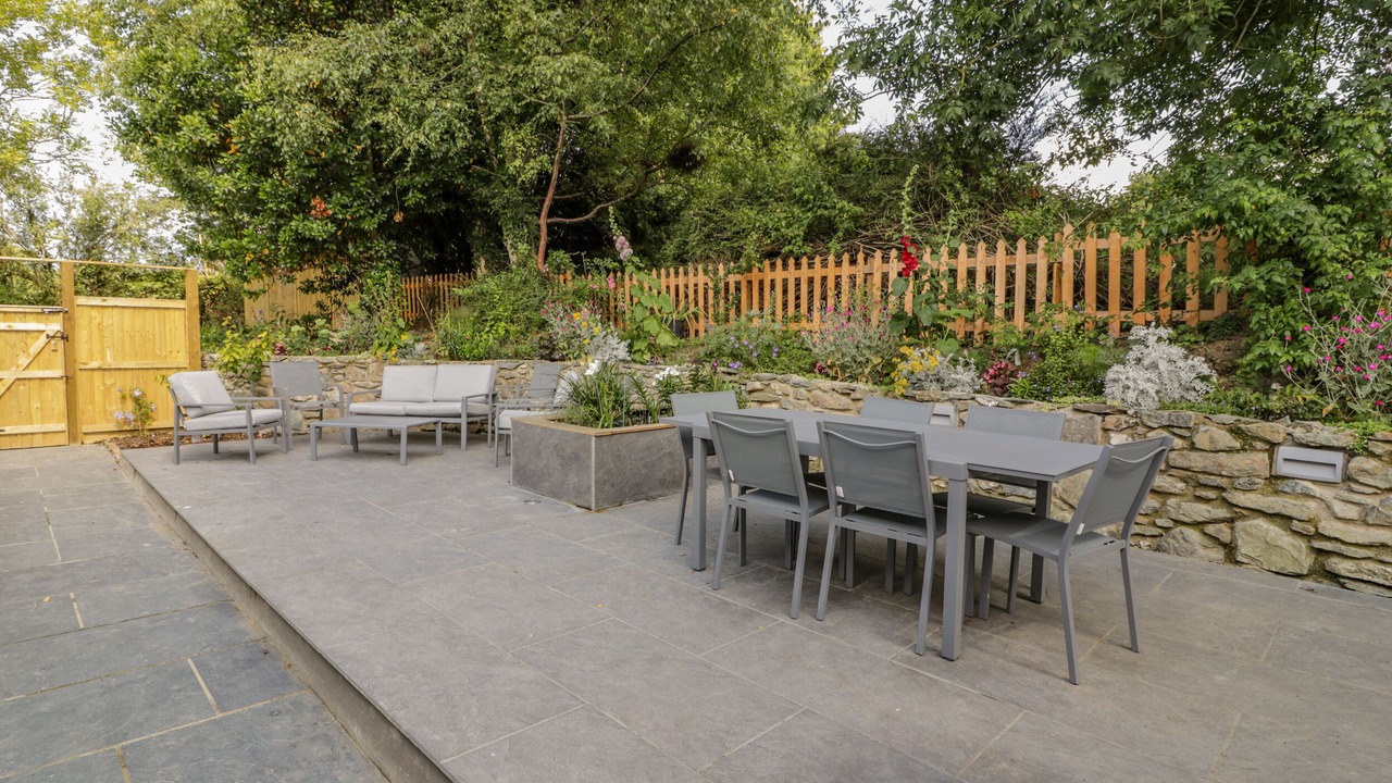 Photo of Patio Balcony in Pen-y-sarn