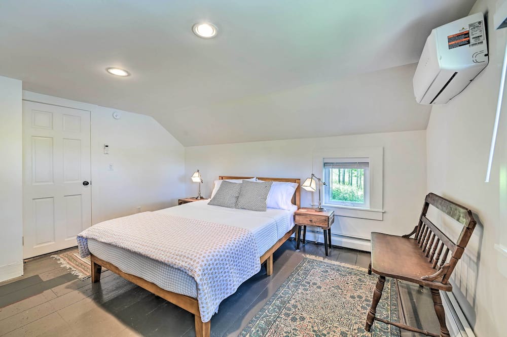 Photo of Bedroom in Canaan