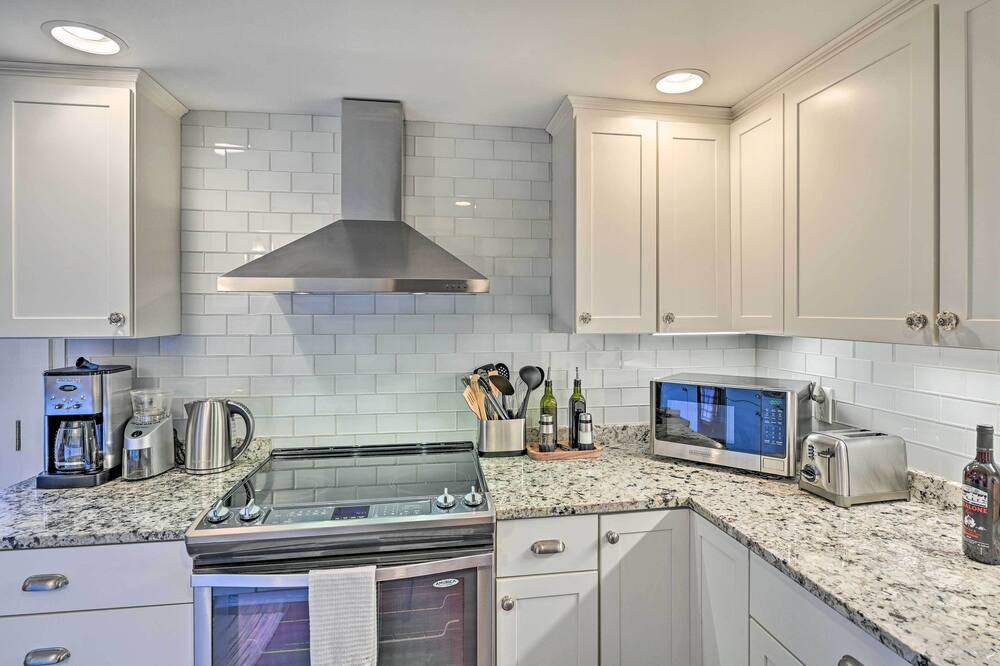Photo of Kitchen in Canaan