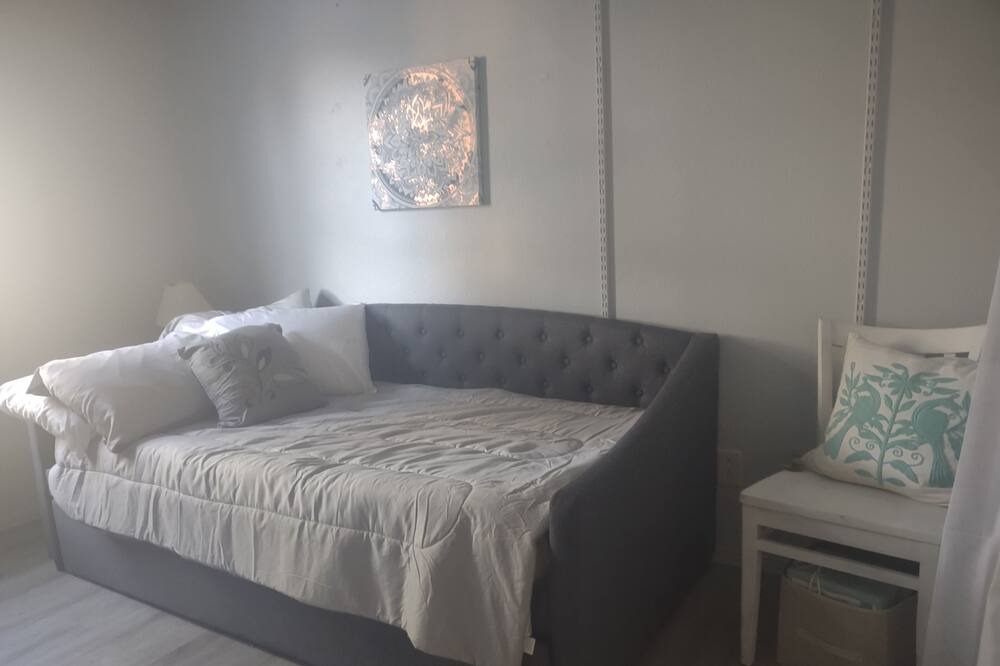 Photo of Bedroom in Springhill