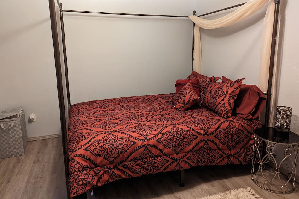 Photo of Bedroom in Springhill