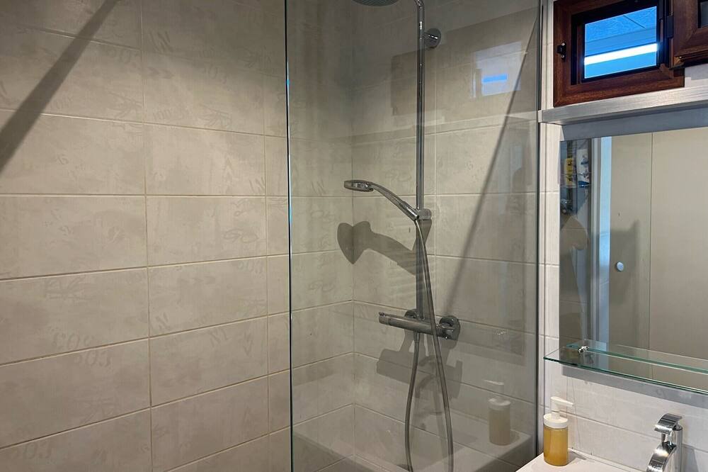 Photo of Bathroom in Saint-Martin-d'Heres