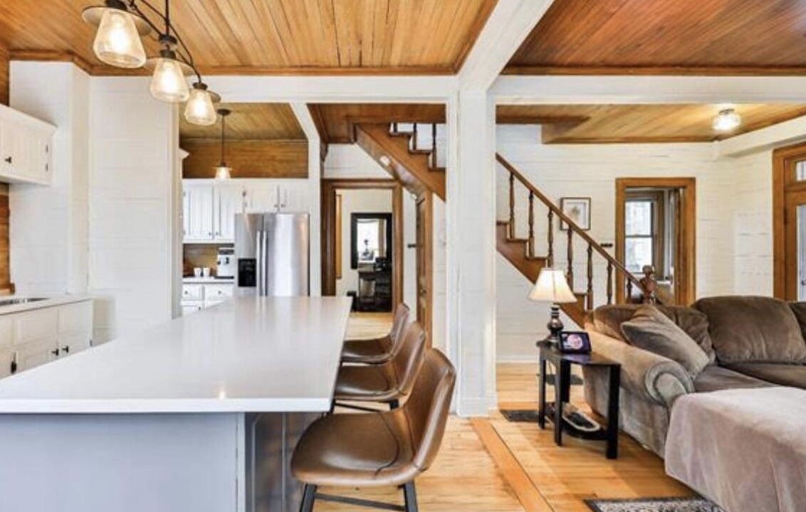 Photo of Livingroom in Rawdon