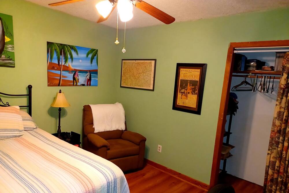 Photo of Bedroom in Felton