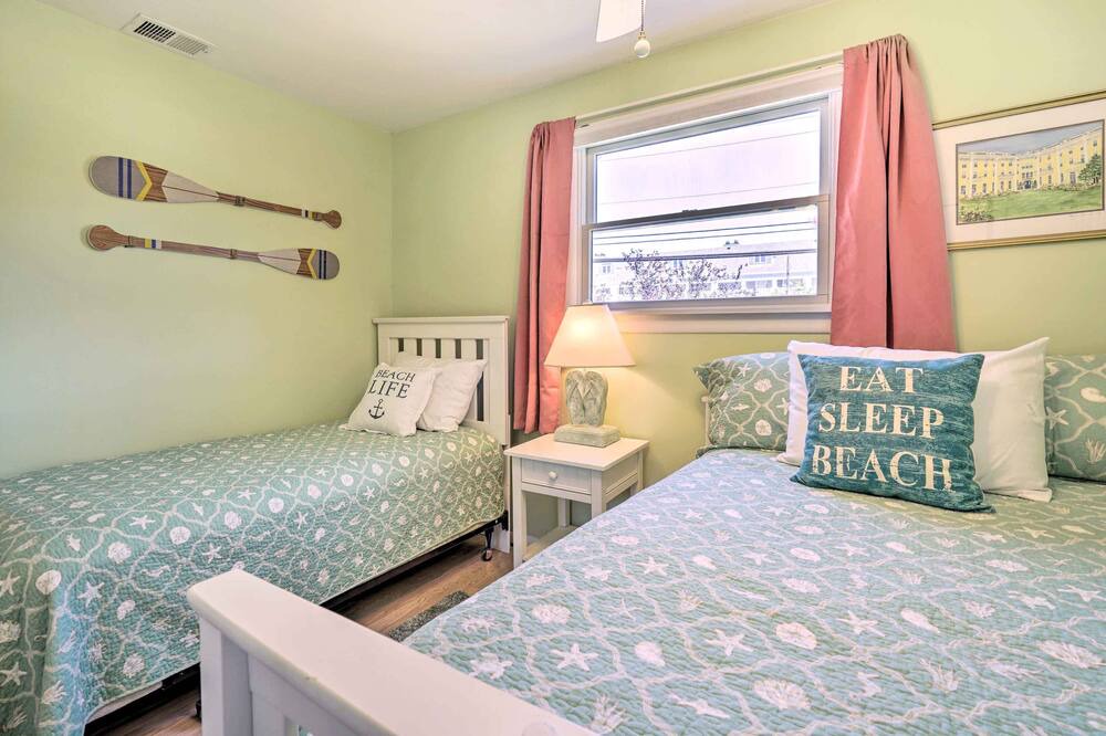 Photo of Bedroom in Village Green